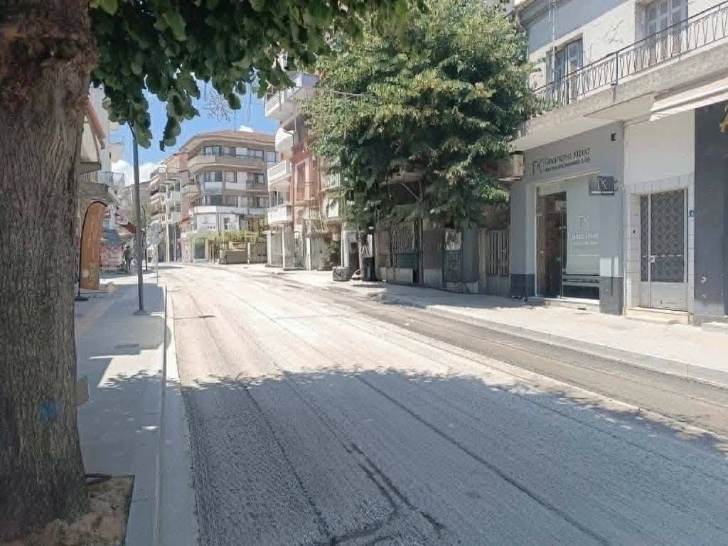 Όταν η κοινωνία βγαίνει μπροστά